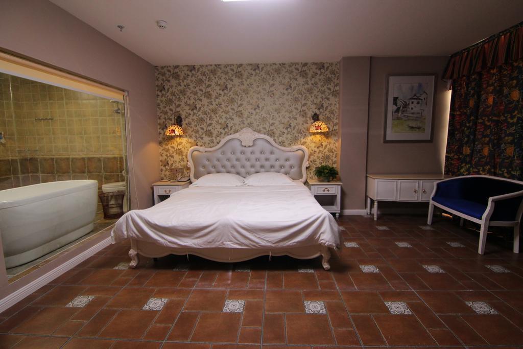 Yun Hai Garden Hotel Beihai Room photo